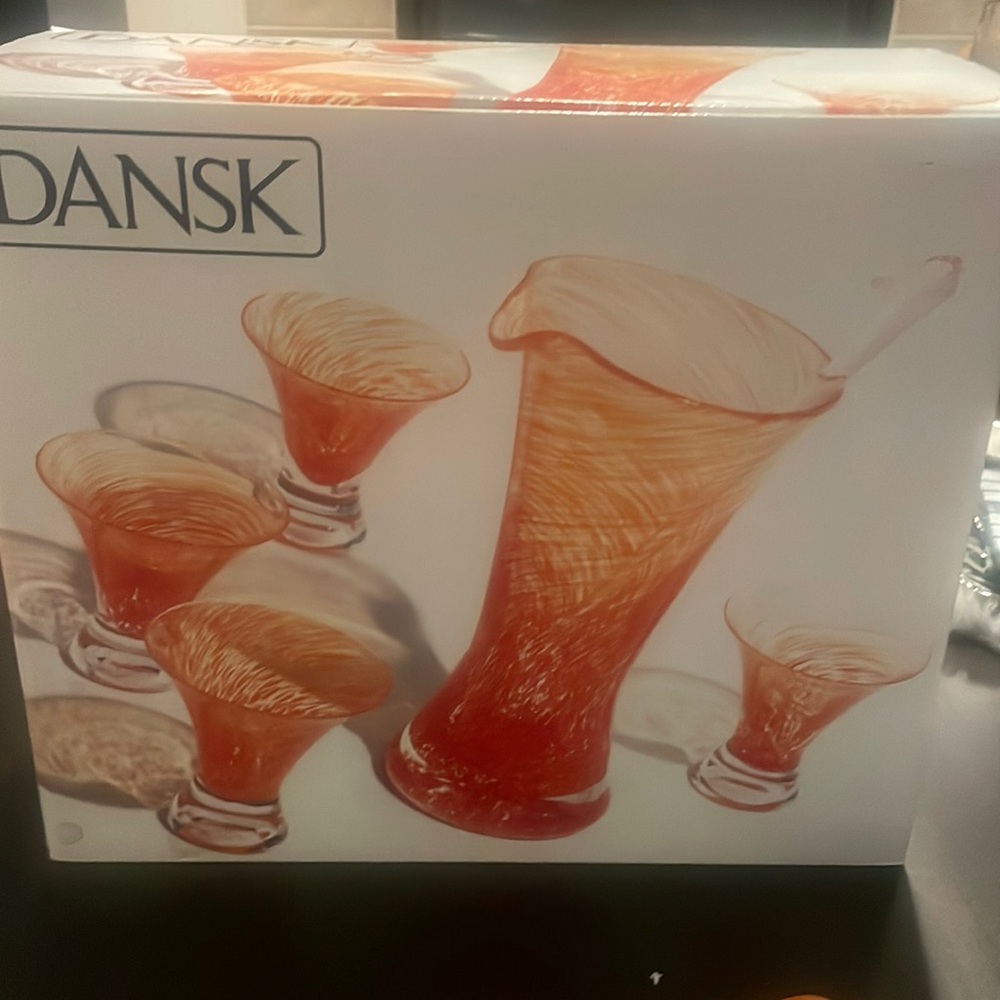 NIB DANSK Cocktail Set 6 PIECE.
Pitcher/stirrer/ glasses in
Orange Twist